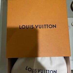 Louis Vuitton belt-brown/gold.